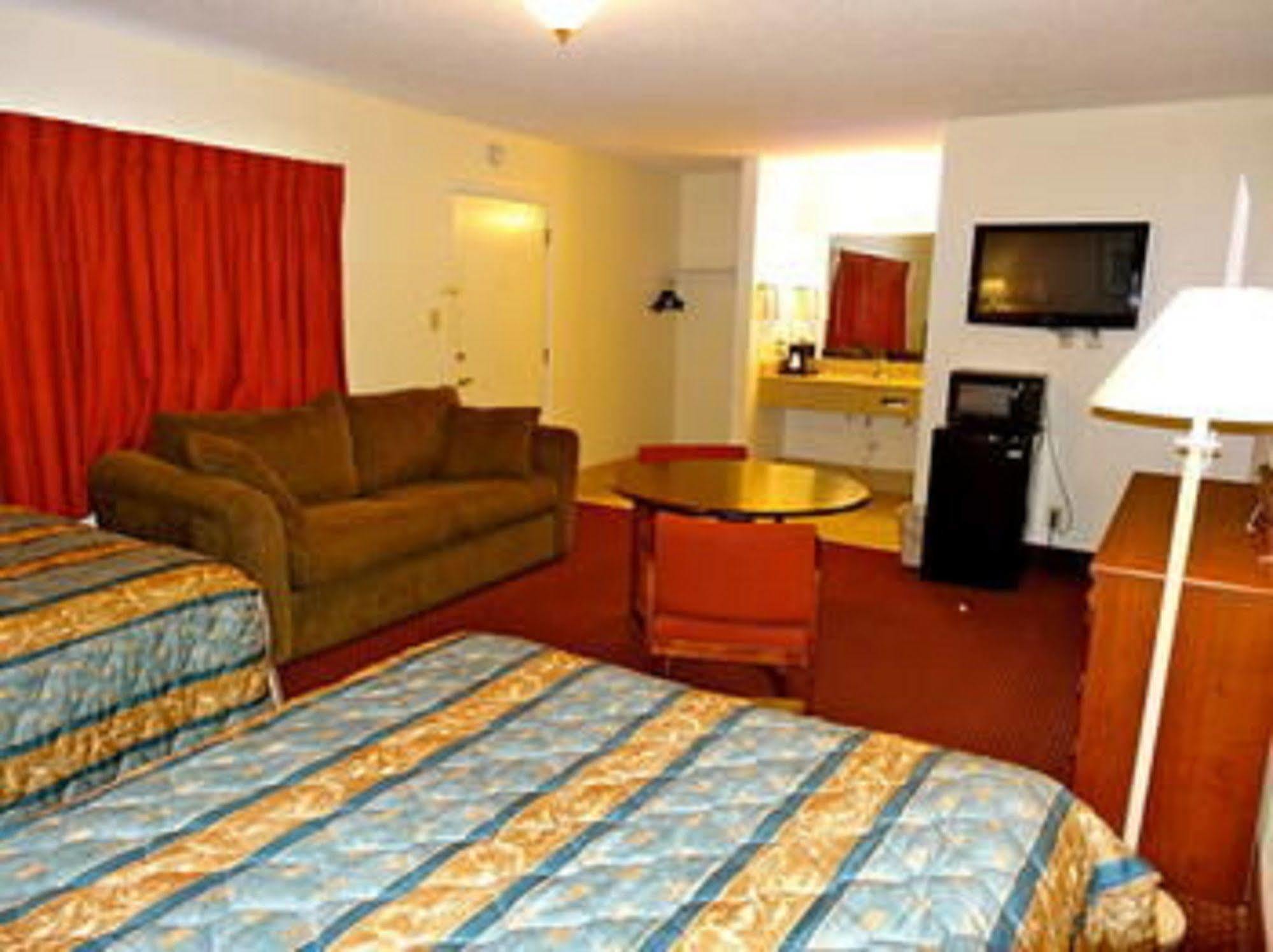 The Whispering Pines Motel- Whitestone White Stone Exterior photo